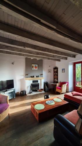 Salon vue de l'entrée